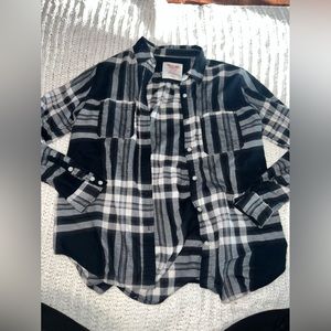 Plaid black and white button down flannel